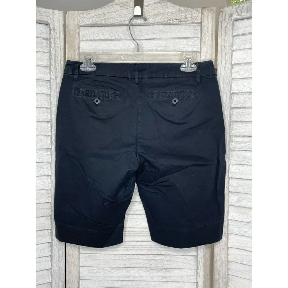 GAP Women's Bermuda Shorts Black Size 4